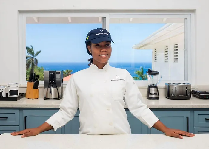 Hospitality Expert Bts 1 Pool Chef Holiday home Montego Bay