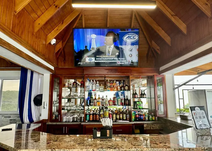 Hospitality Expert Bts 1 Pool Chef Montego Bay